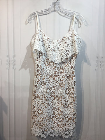 GUESS Size M White DRESS/1 PIECE