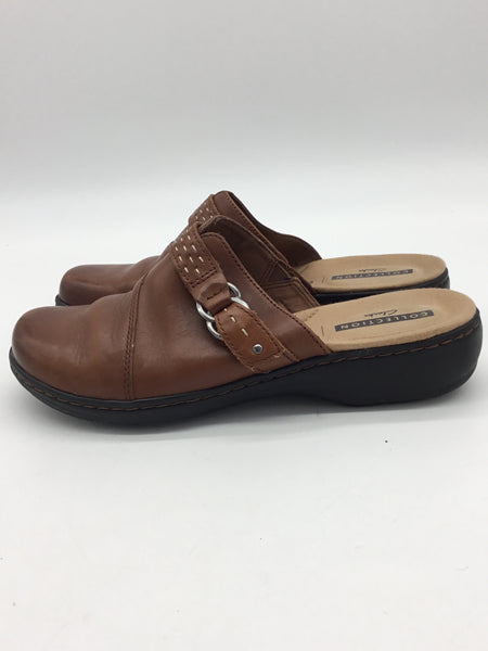 Clarks Size 8 Brown Shoes