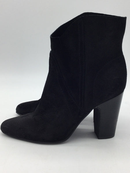 VINCE CAMUTO Size 8.5 Black Booties