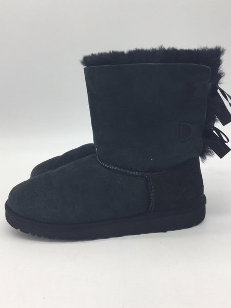 UGG Size 6 Black Shoes