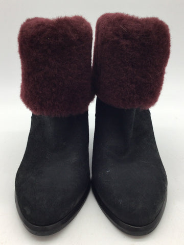 UGG Size 7.5 Black Shoes