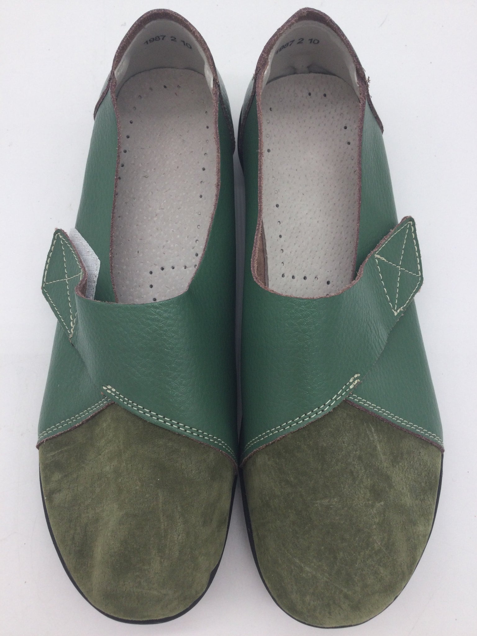 Size 9.5 Green Shoes