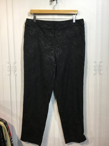 St. John Couture Size L Black Bottoms