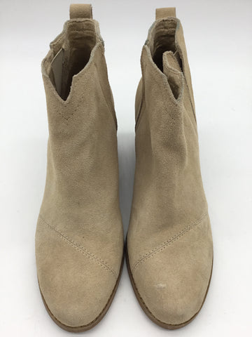 Toms Size 9 Beige Shoes