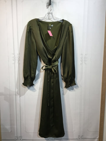 Taylor Size M Green DRESS/1 PIECE