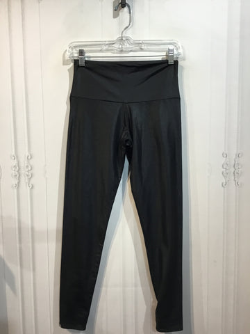 Onzie Size S Black Bottoms