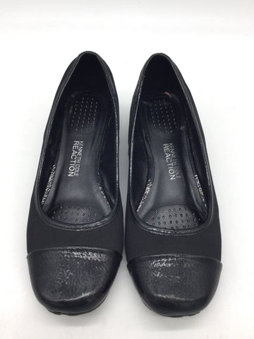 Kenneth Cole REACTION Size 6 Black Shoes