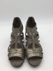 Easy Street Size 11 Grey Shoes