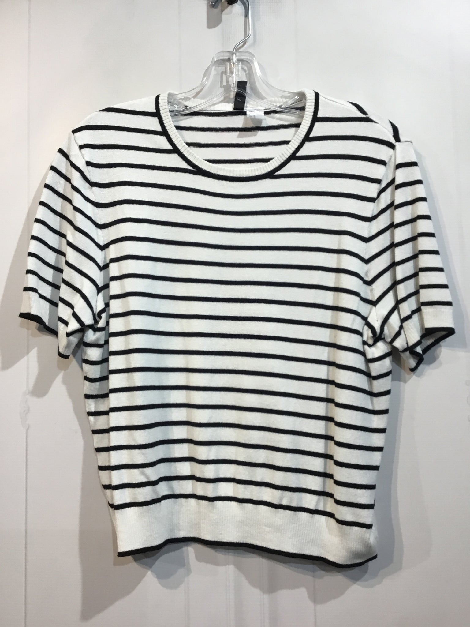Divided Size Large White Tops