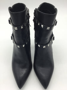 Betseyville By Betsey Johnson Size 6.5 Black Shoes