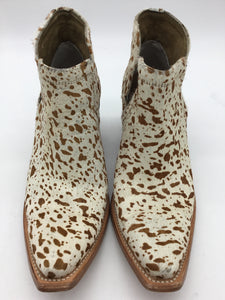 ARIAT Size 8.5 White Shoes