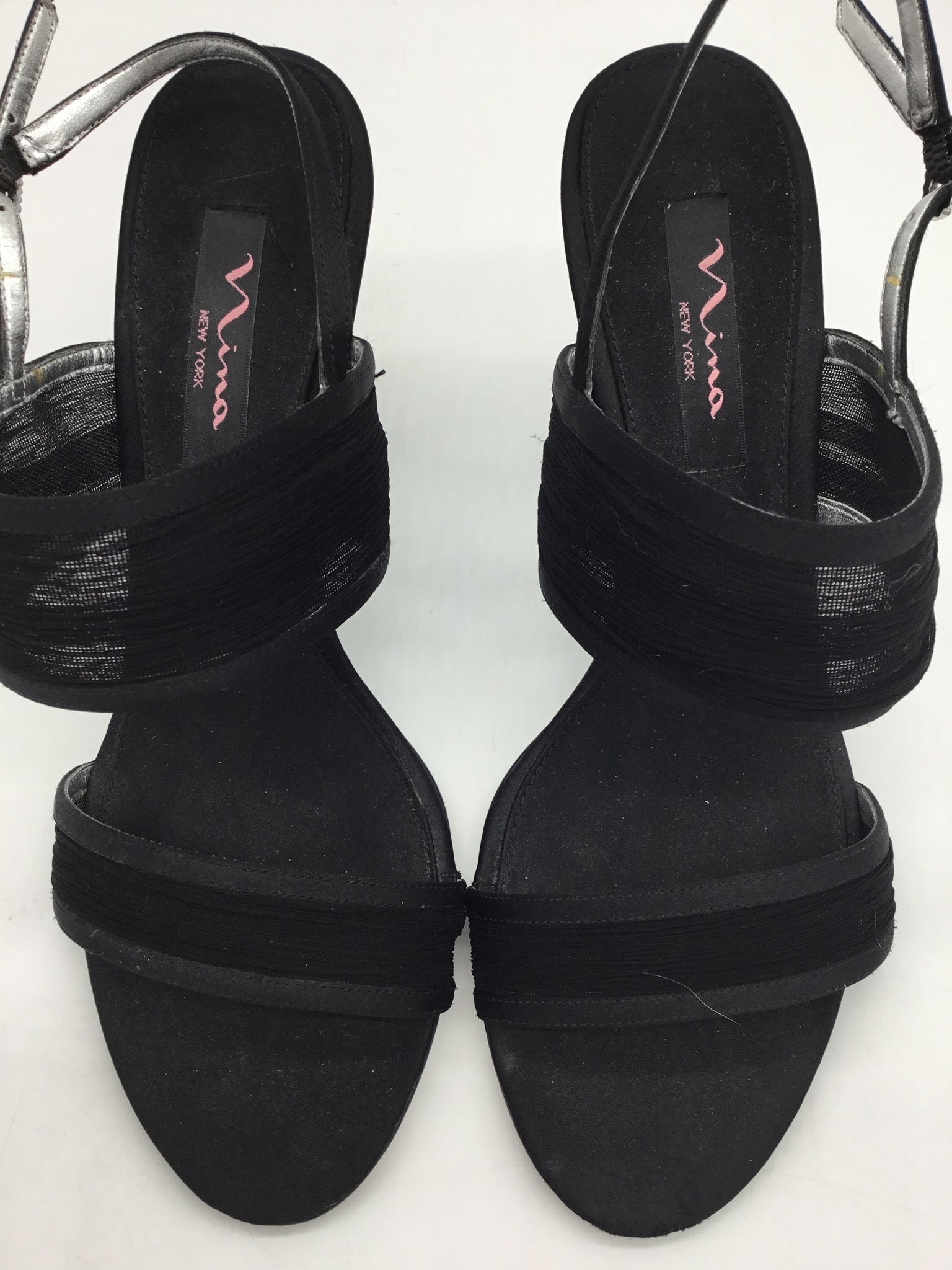 NINA Size 8.5 Black Shoes