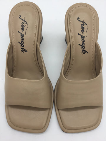 Free People Size 8.5 Beige Shoes