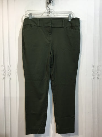 LOFT Size MP Green Bottoms