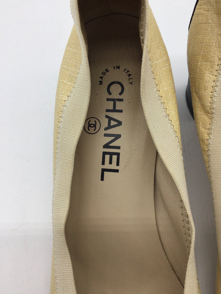 CHANEL Size 9.5 Beige Shoes