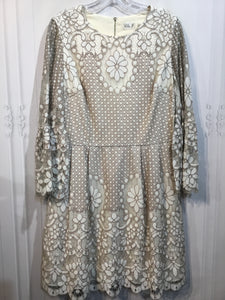 Eliza J Size L Beige DRESS/1 PIECE