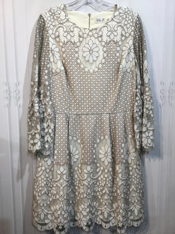 Eliza J Size L Beige DRESS/1 PIECE