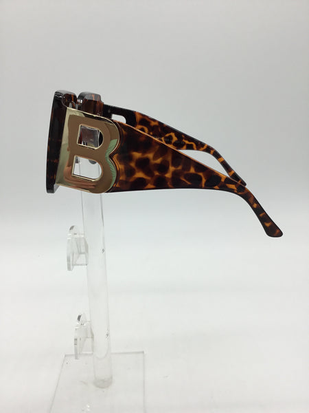 Burberry Square Sunglasses W/Nova Check Hard Case