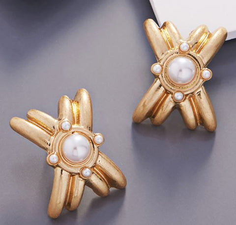 Pearl Pointed Crisscross Earrings - Gold